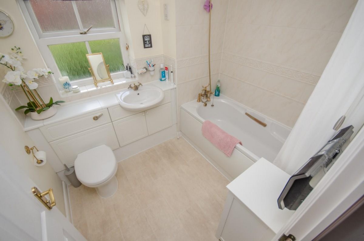 Heathfields, Downend, Bristol, BS16 6HT