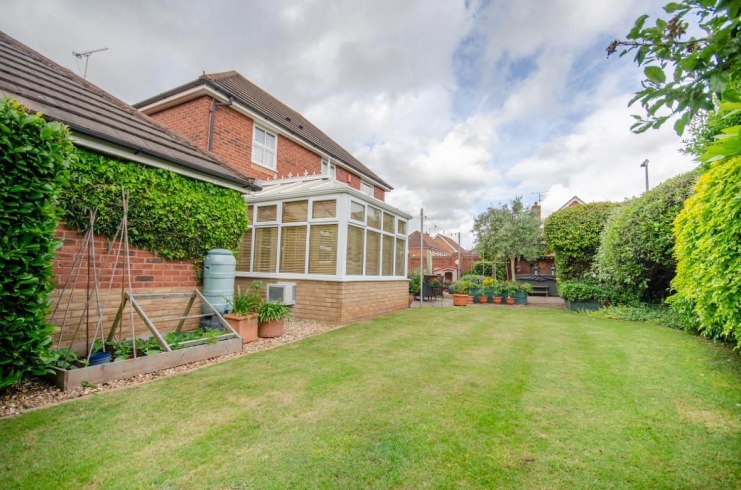 Heathfields, Downend, Bristol, BS16 6HT
