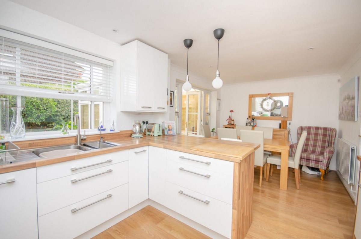 Heathfields, Downend, Bristol, BS16 6HT