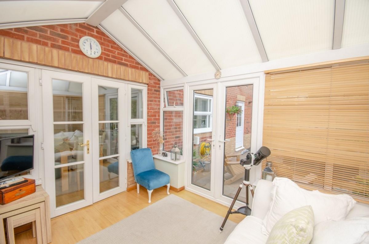 Heathfields, Downend, Bristol, BS16 6HT