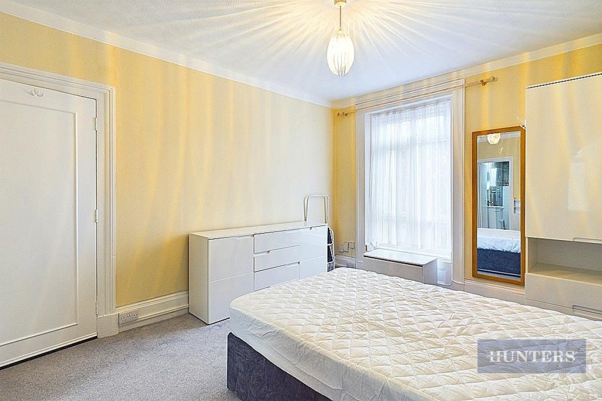 Henstead Road, Southampton, Hampshire, SO15 2DE
