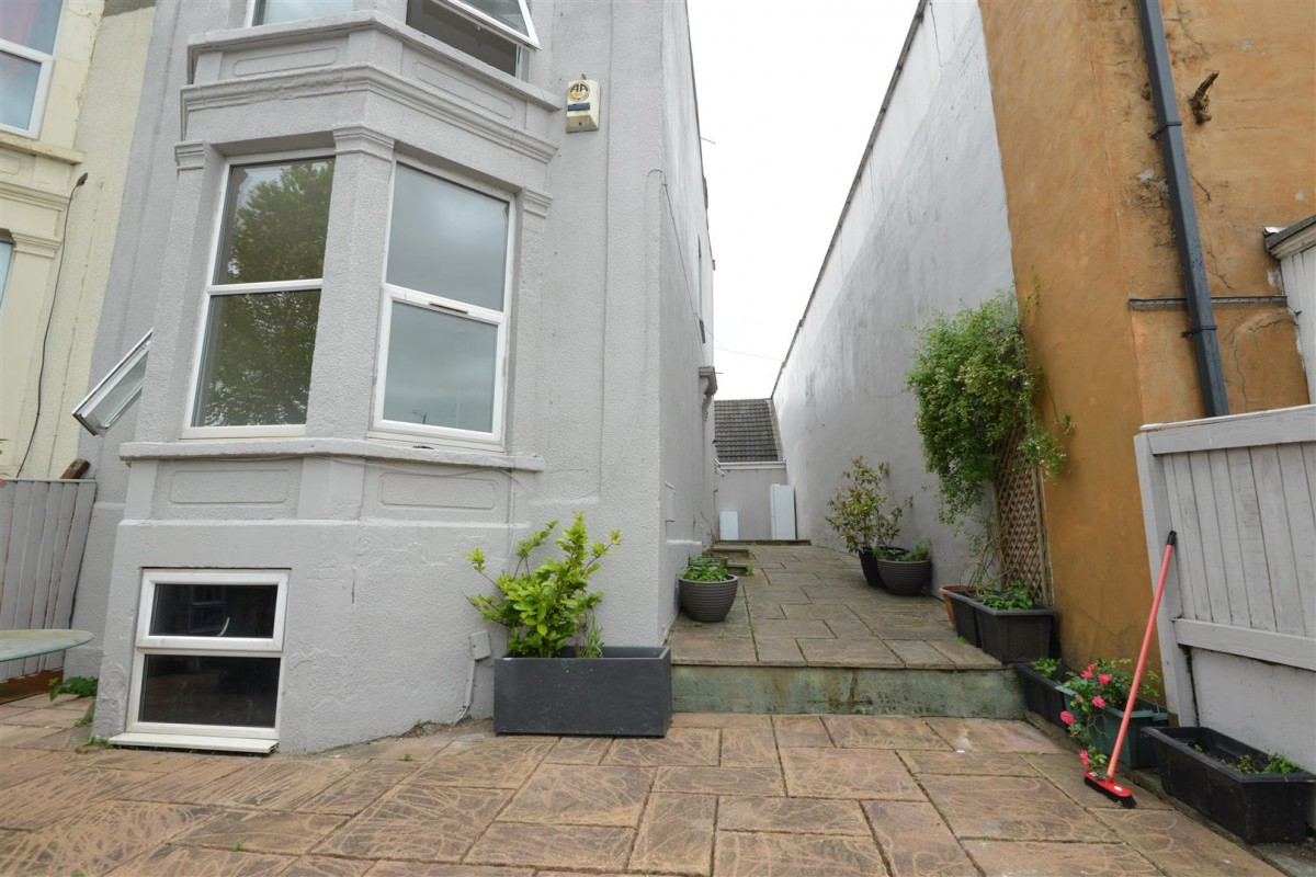 Stapleton Road, Easton, Bristol, BS5 0NJ