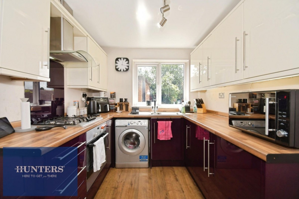 Lansdowne Road, Brimington, Chesterfield, S43 1BG
