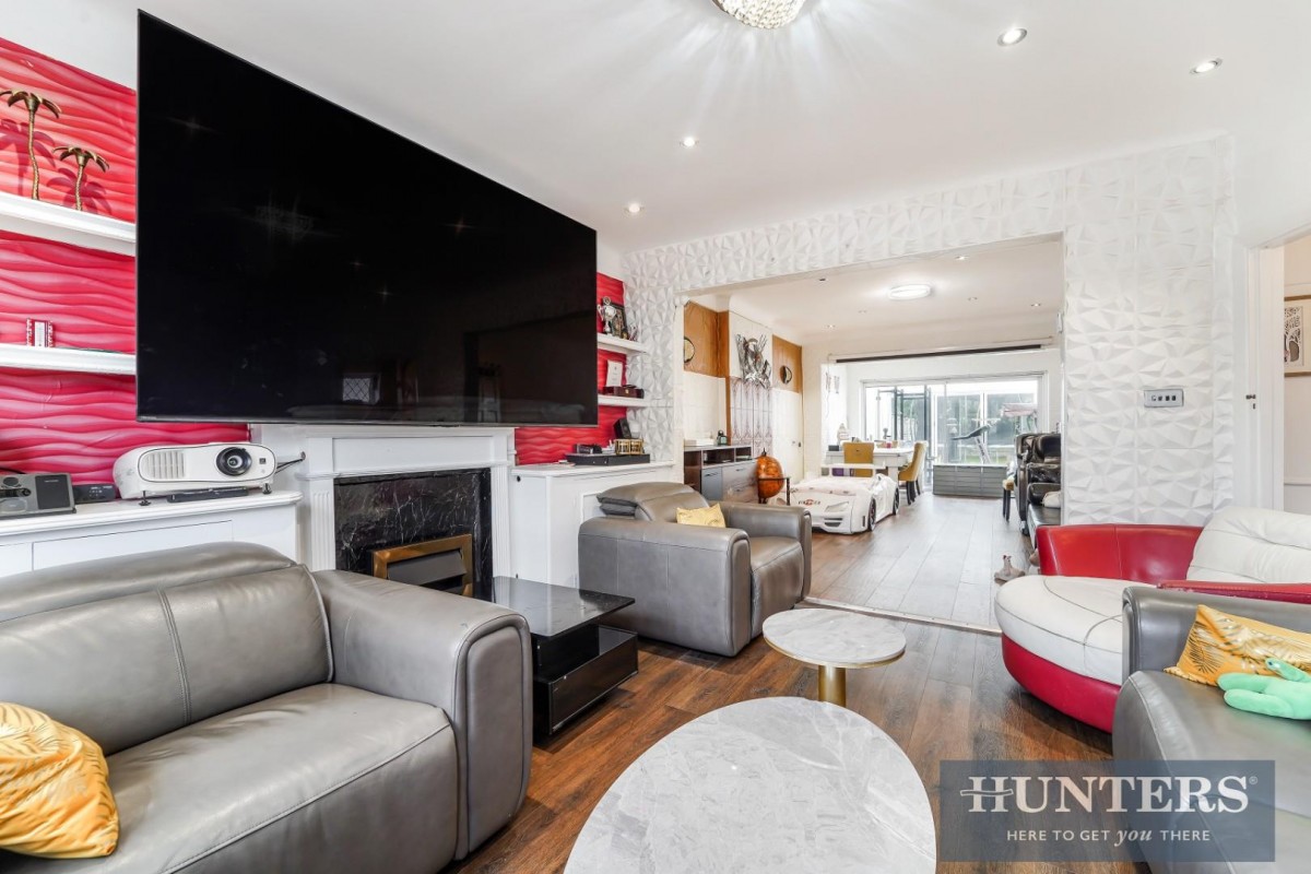 Purbeck Avenue, New Malden