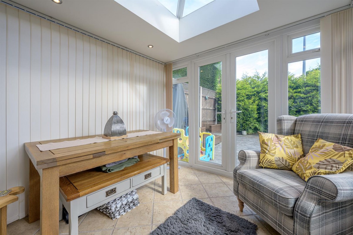 Cumberland Close, Kingswinford, DY6 8JE