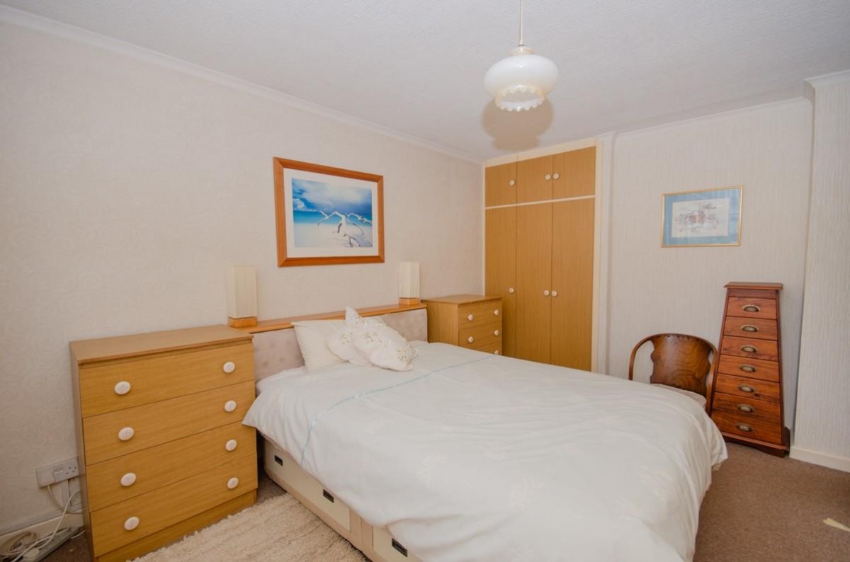 Sutherland Avenue, Downend, Bristol, BS16 6QN