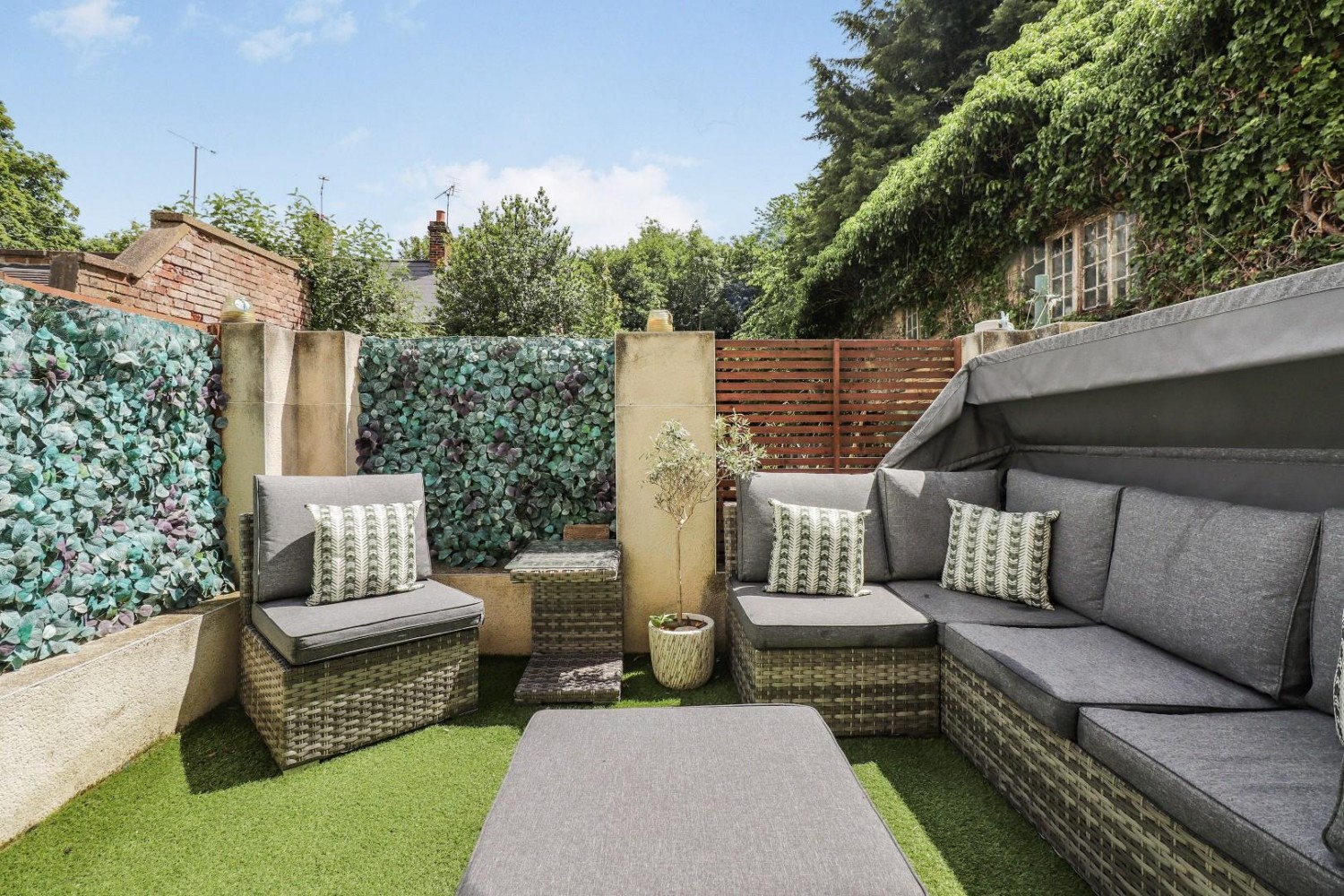 3 bedroom House for sale in Church Street, Ecclesfield, Sheffield