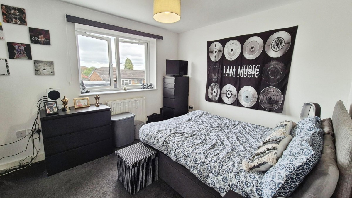 Sandown Close, Burntwood, WS7 2YU