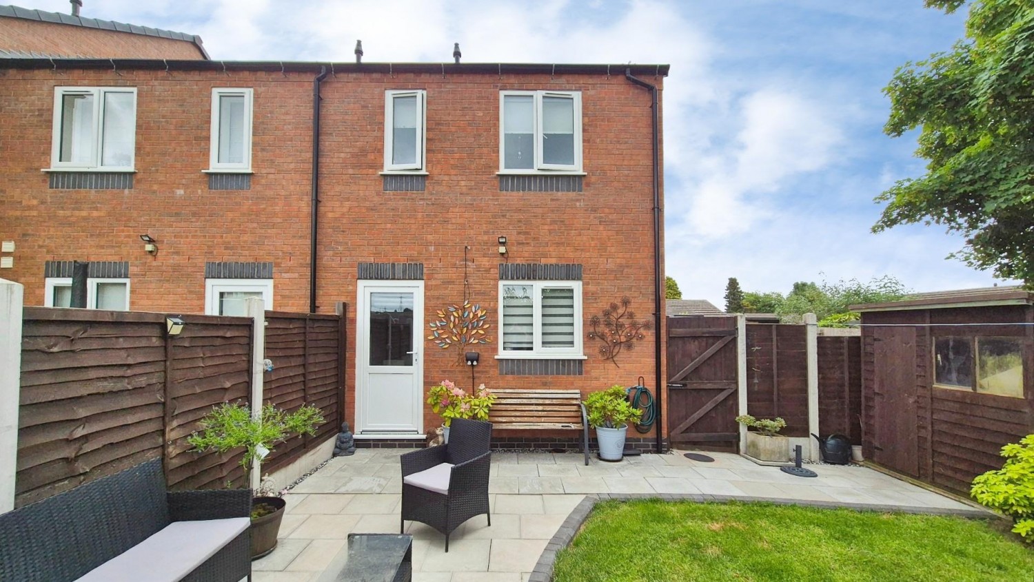 Sandown Close, Burntwood, WS7 2YU