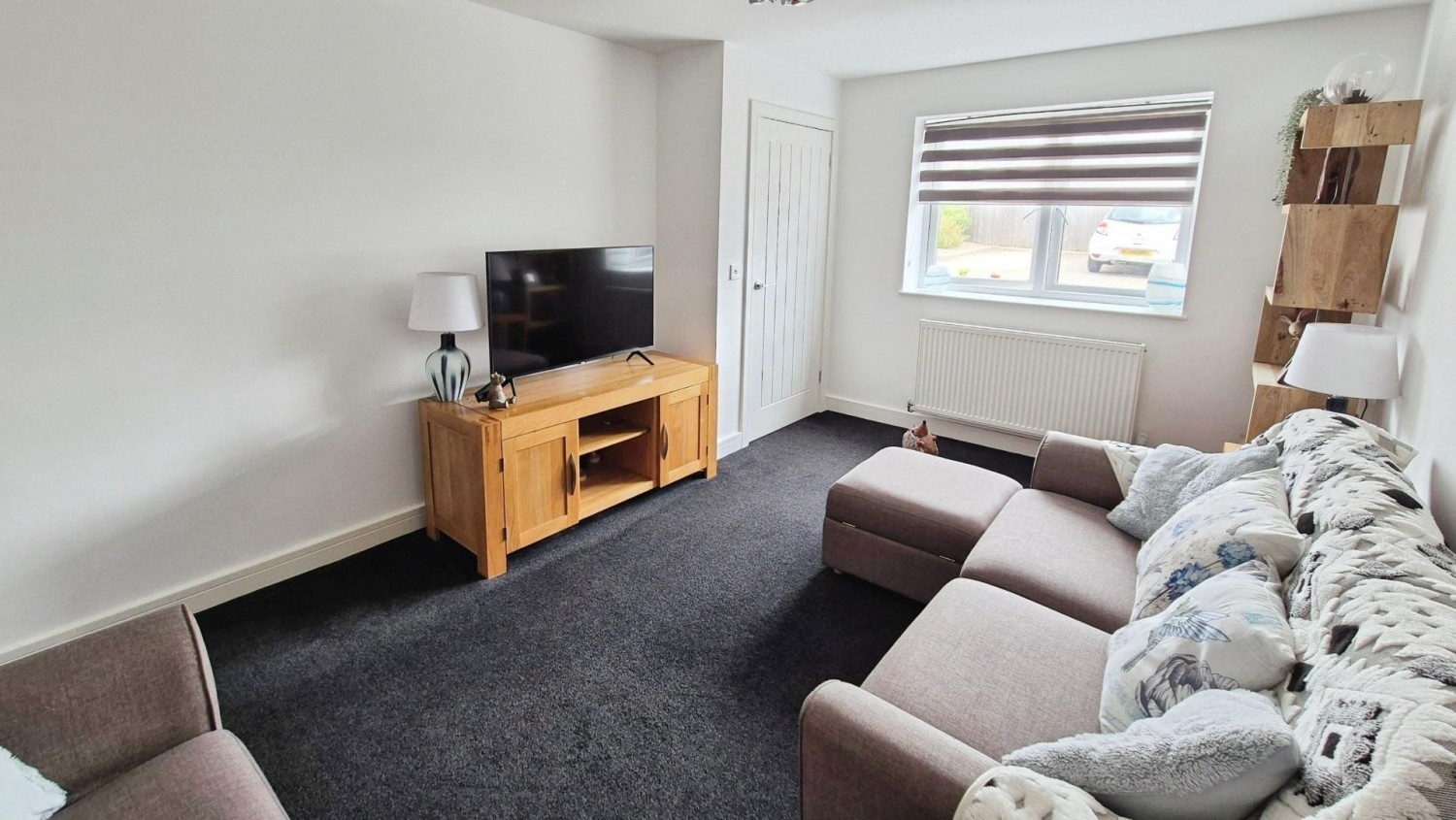 Sandown Close, Burntwood, WS7 2YU