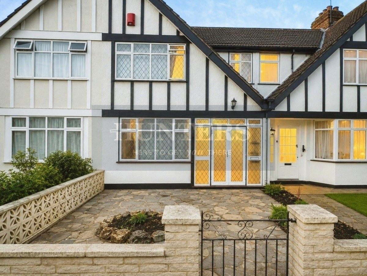 Darcy Drive, Harrow, Middlesex, HA3 9JP
