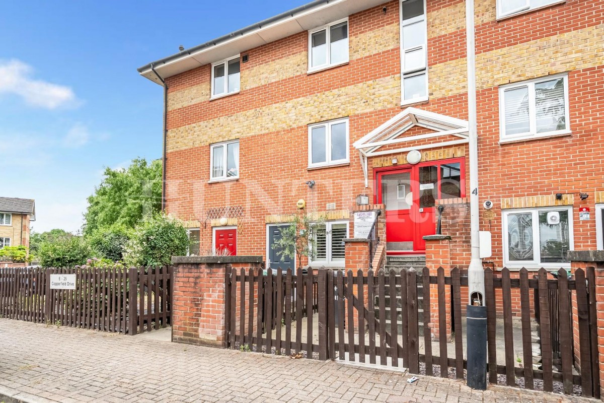 Copperfield Drive, London, N15