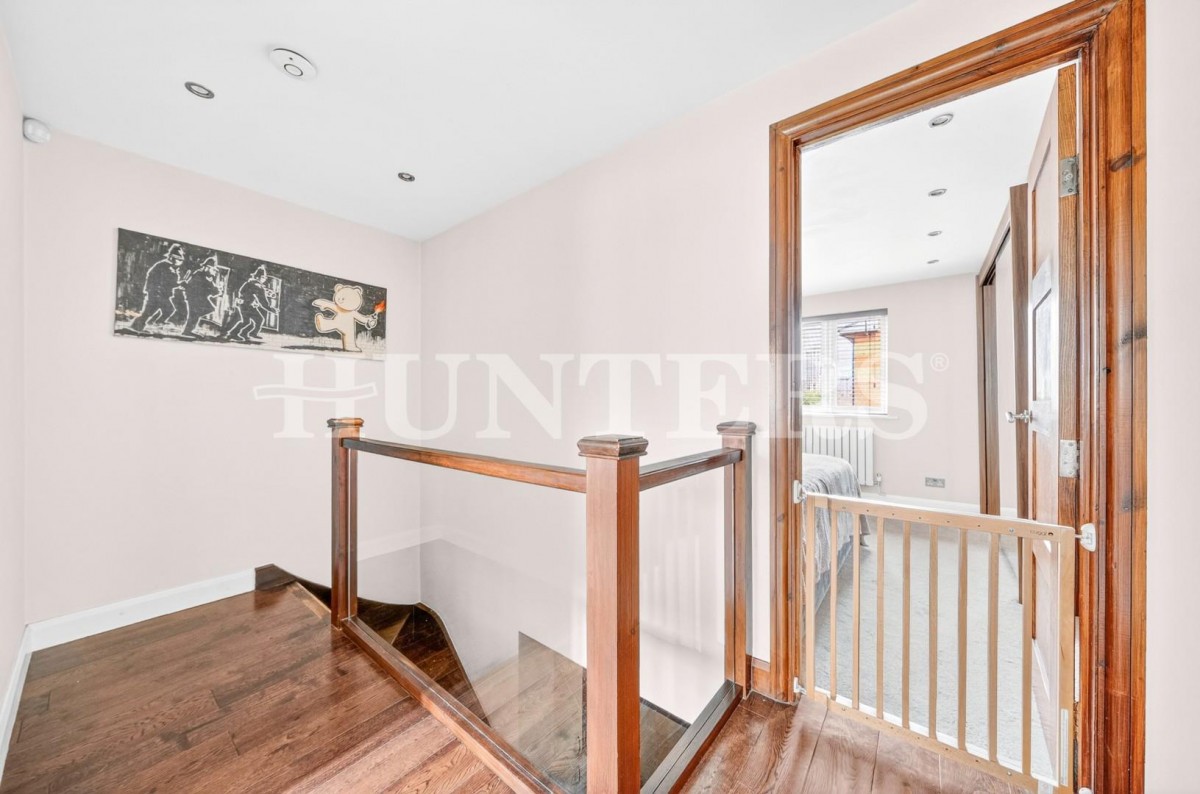Copperfield Drive, London, N15