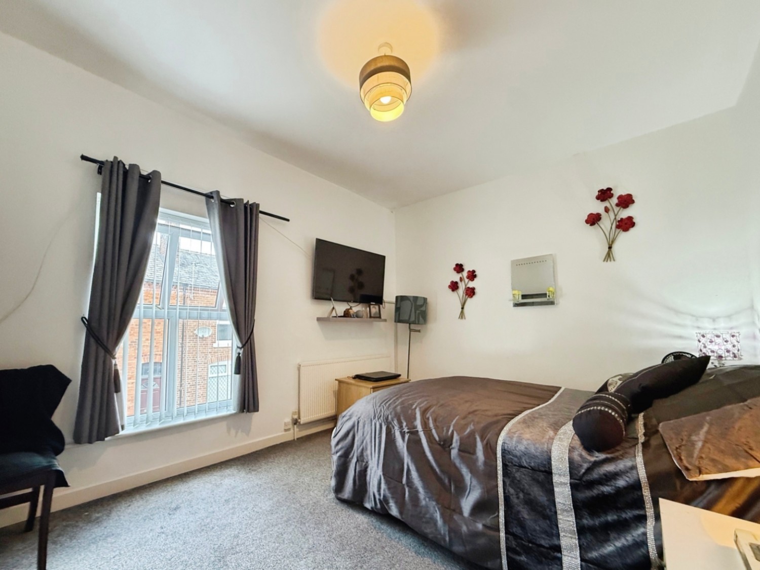 2 bedroom House for sale in Brideoake Street, Leigh