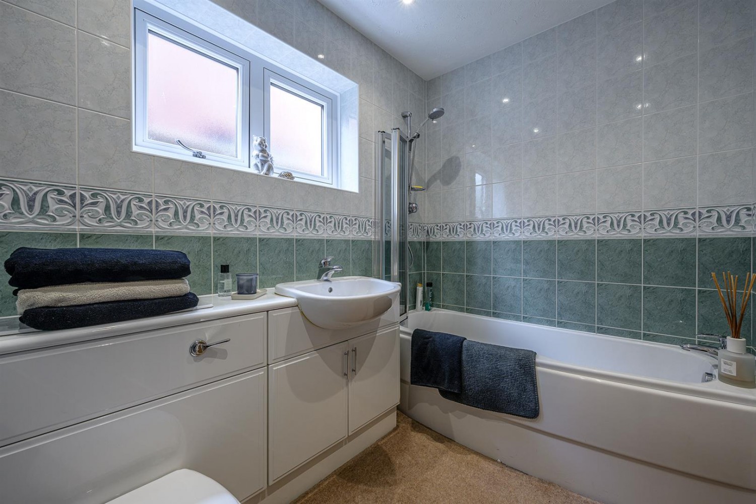 3 bedroom Bungalow for sale in The Woodlands, Stourbridge, DY8 2RA