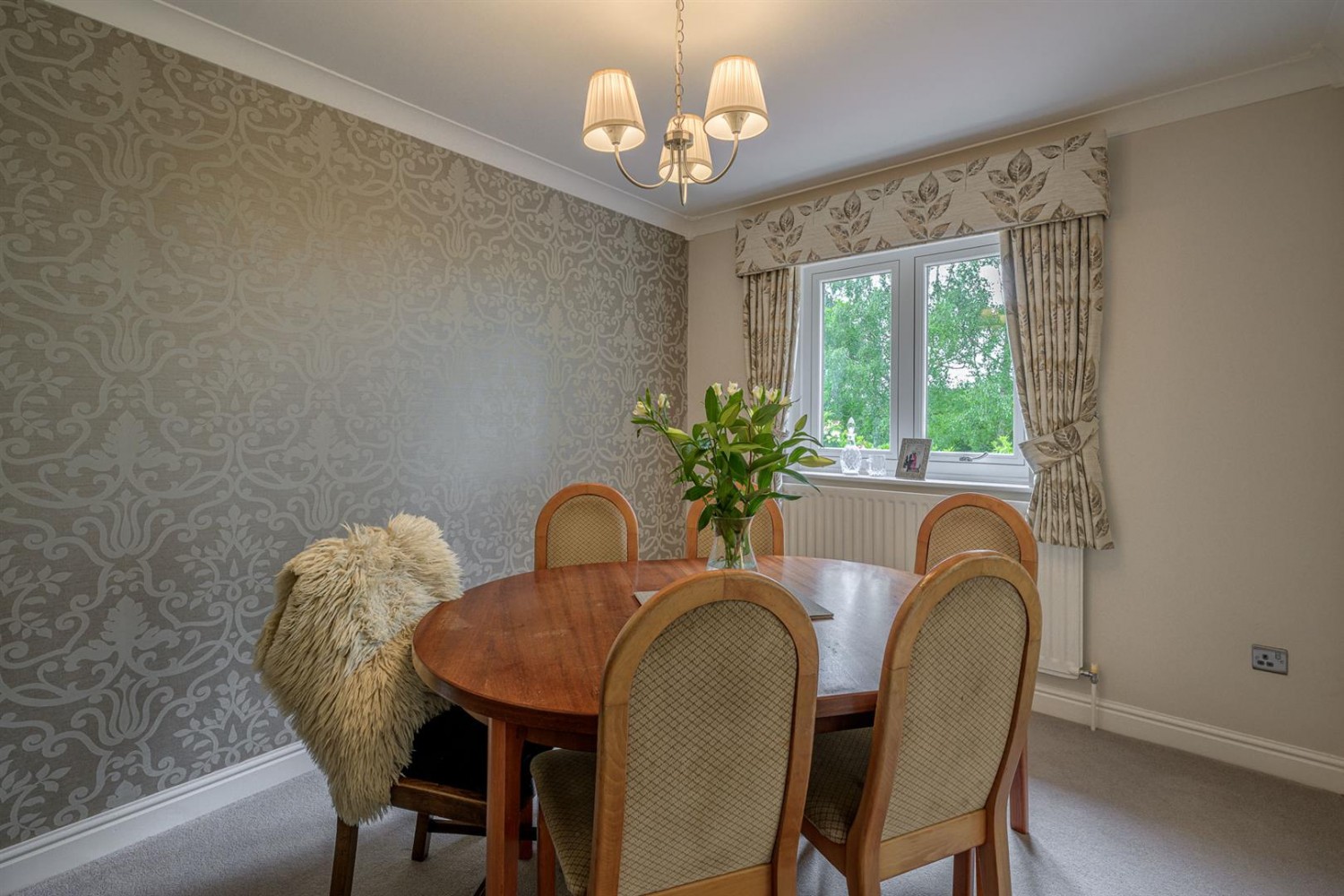 3 bedroom Bungalow for sale in The Woodlands, Stourbridge, DY8 2RA