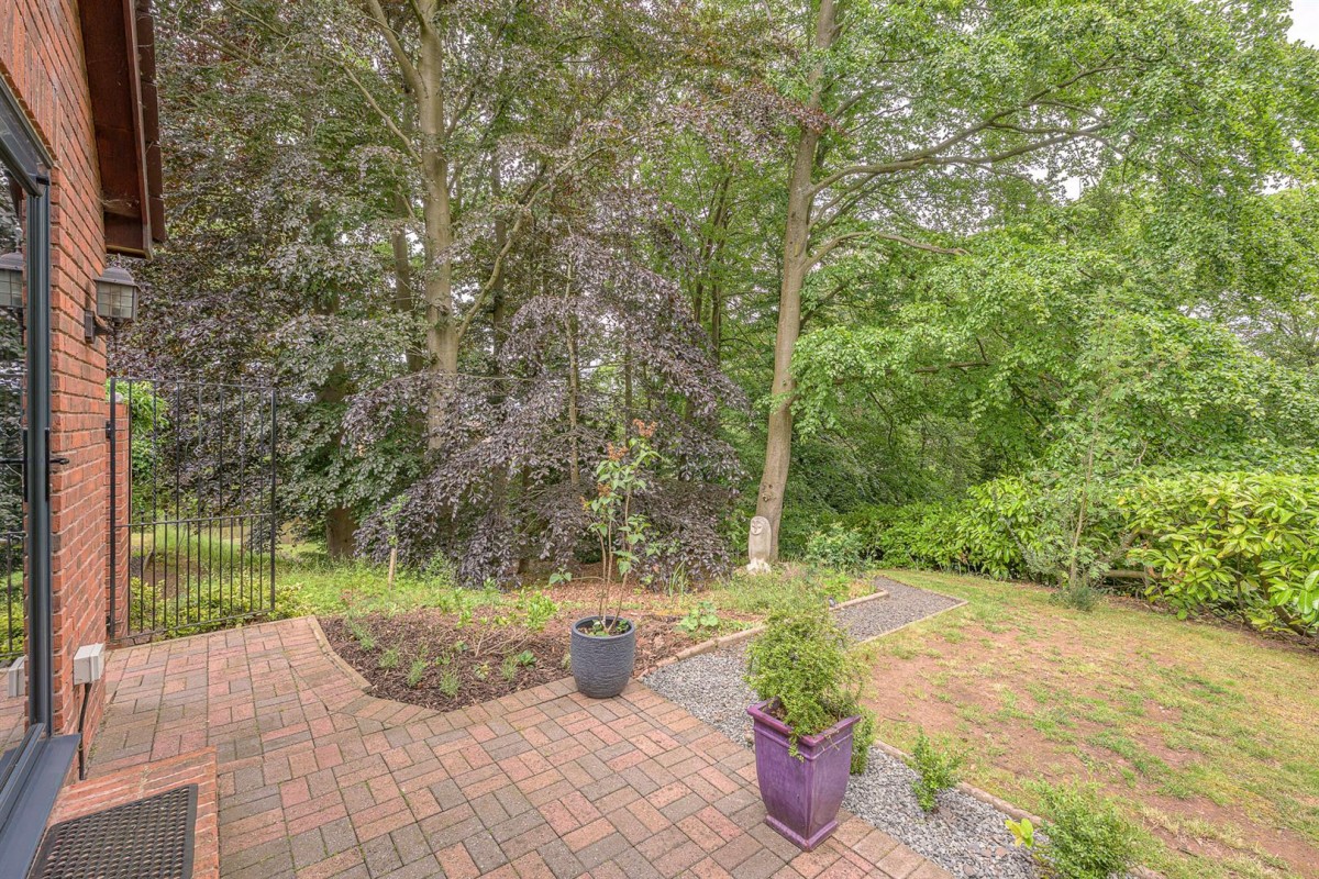 The Woodlands, Stourbridge, DY8 2RA