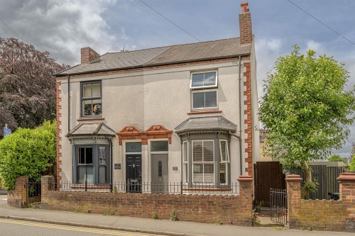 Market Street, Kingswinford, DY6 9LH