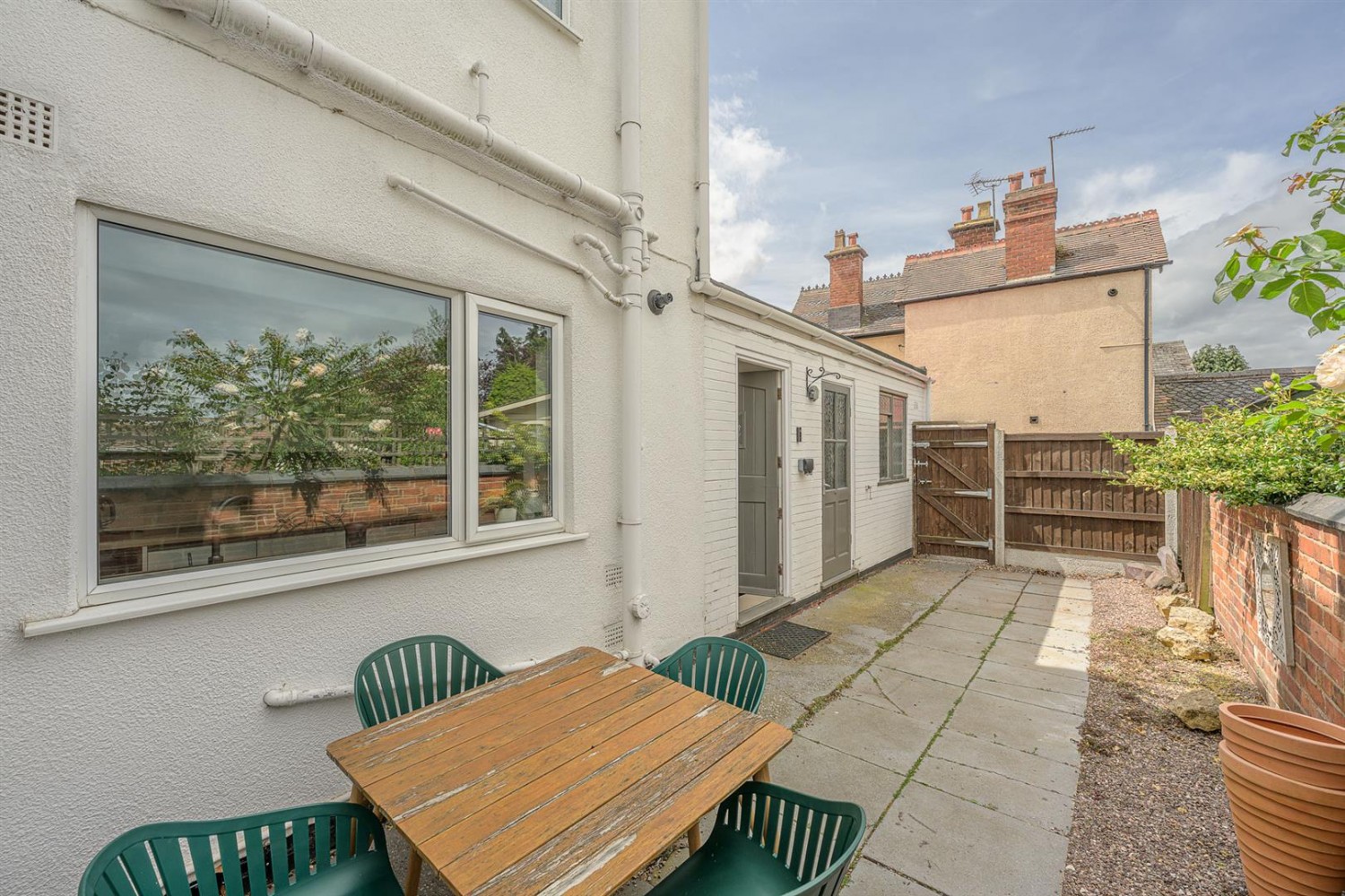 Market Street, Kingswinford, DY6 9LH