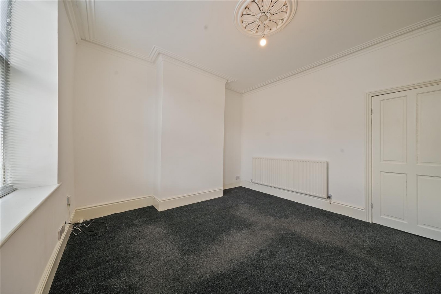 3 bedroom House for sale in Alexandra Road, Heeley, Sheffield, S2 3EG