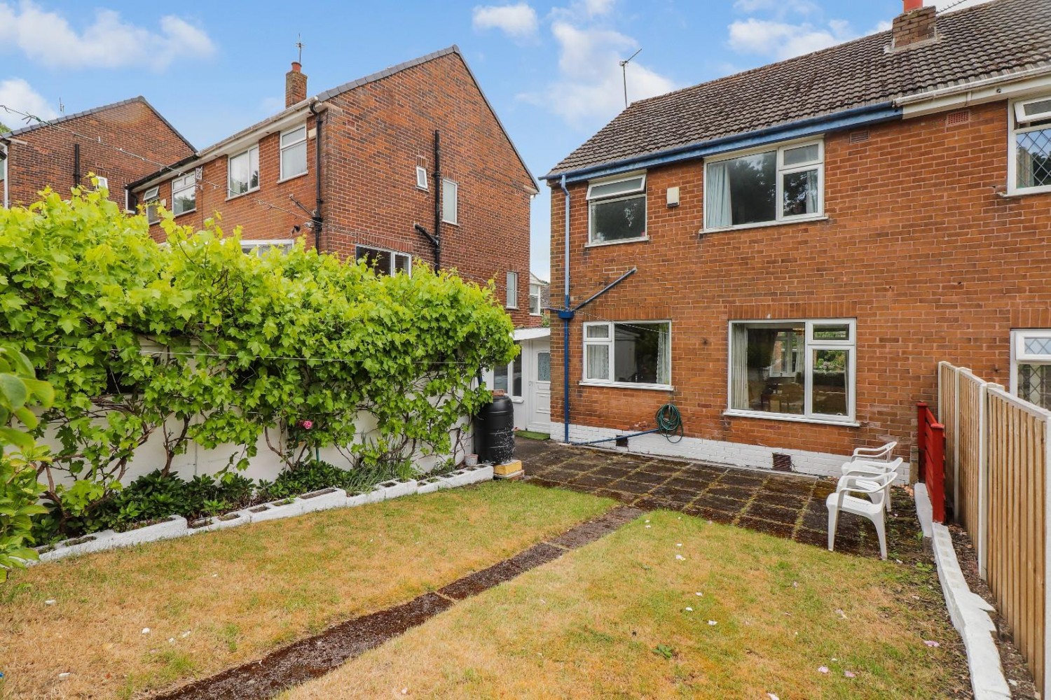 Newfield Green Road, Heeley Green, Sheffield, S2 2BQ