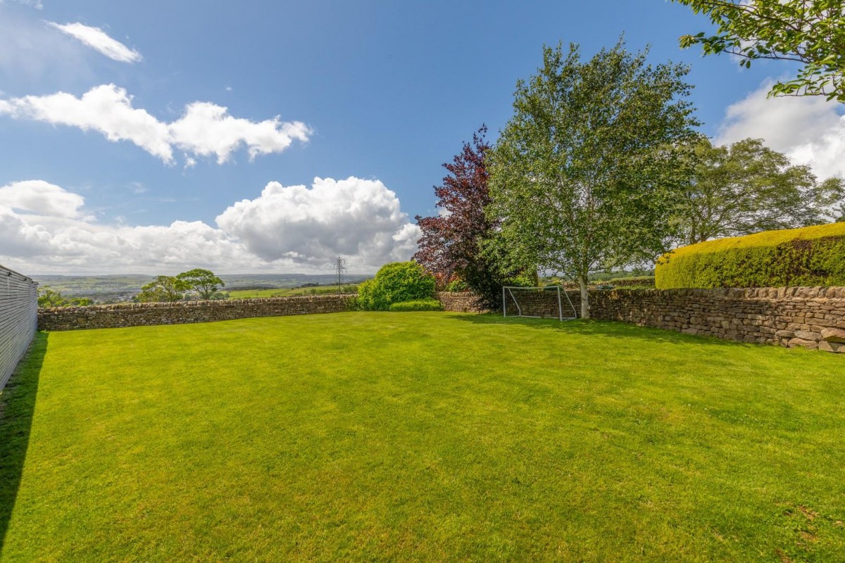 Whitecroft Barn, Otley Road, High Eldwick, Bingley