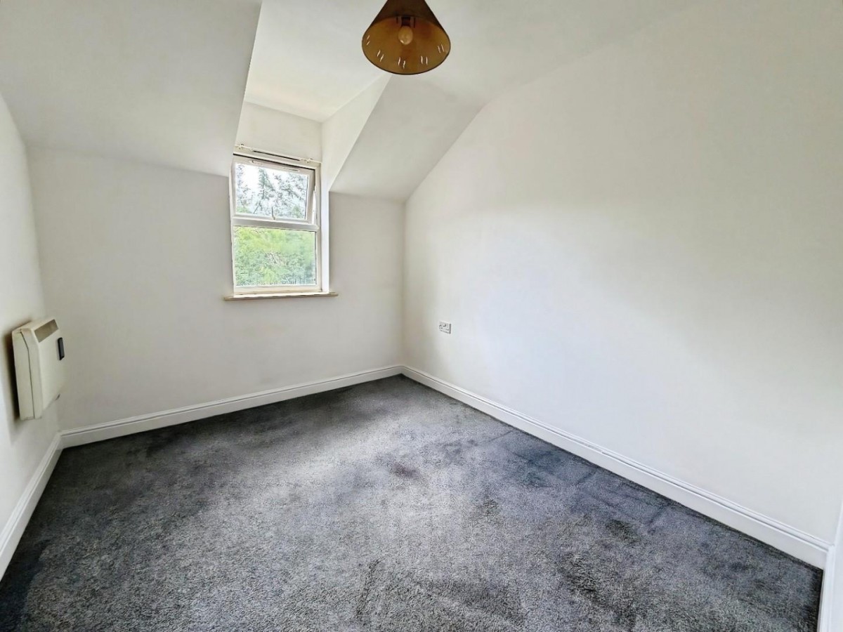 1 New Belvedere Close, Manchester, M32 0EG