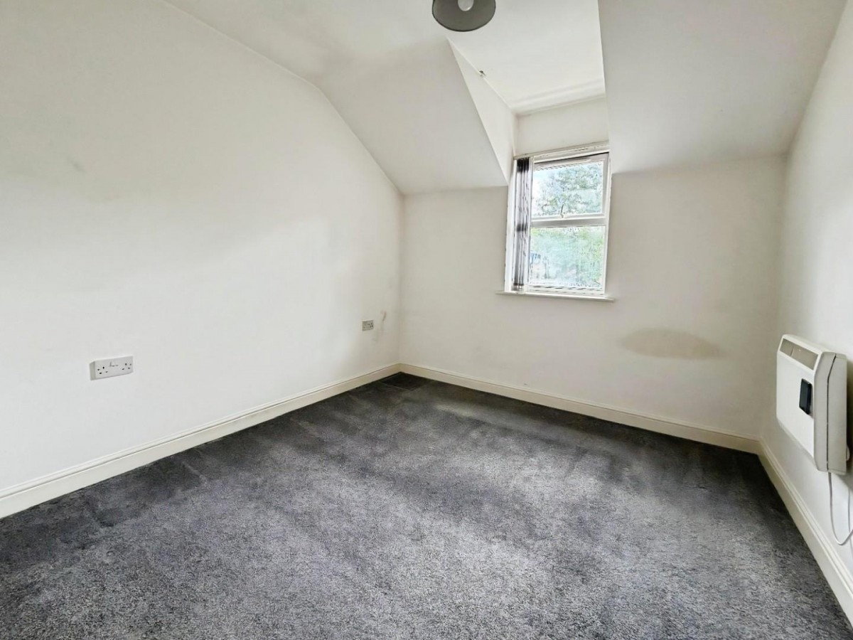 1 New Belvedere Close, Manchester, M32 0EG