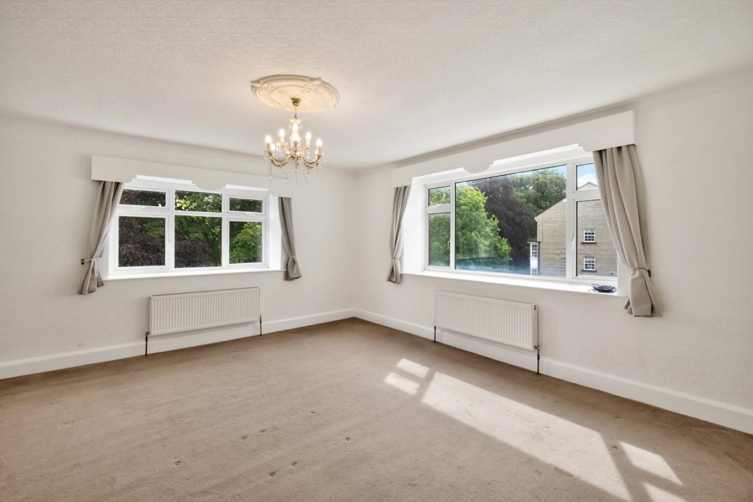 3 bedroom Flat for sale in Victoria Road, Harrogate