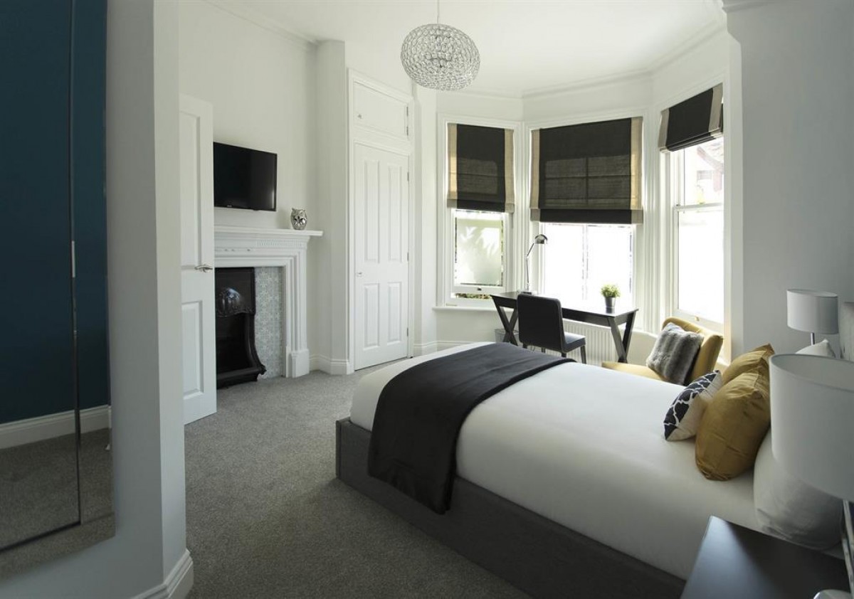Mansfield Road, Reading, RG1 6AJ
