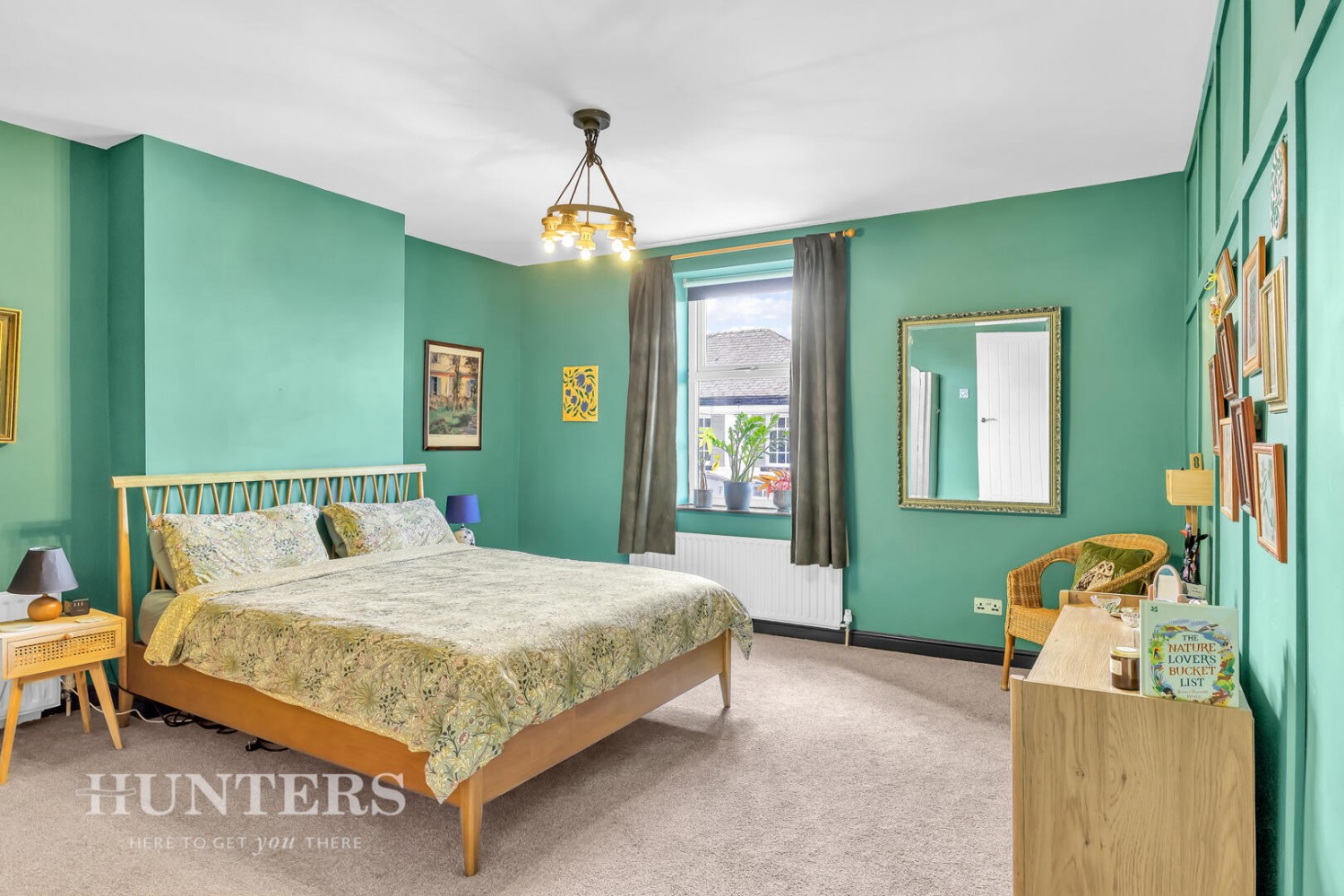 Smithy Bridge Road, Smithy Bridge, OL15 8QF