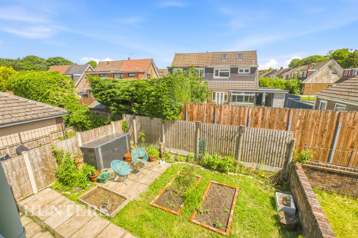 Smithy Bridge Road, Smithy Bridge, OL15 8QF