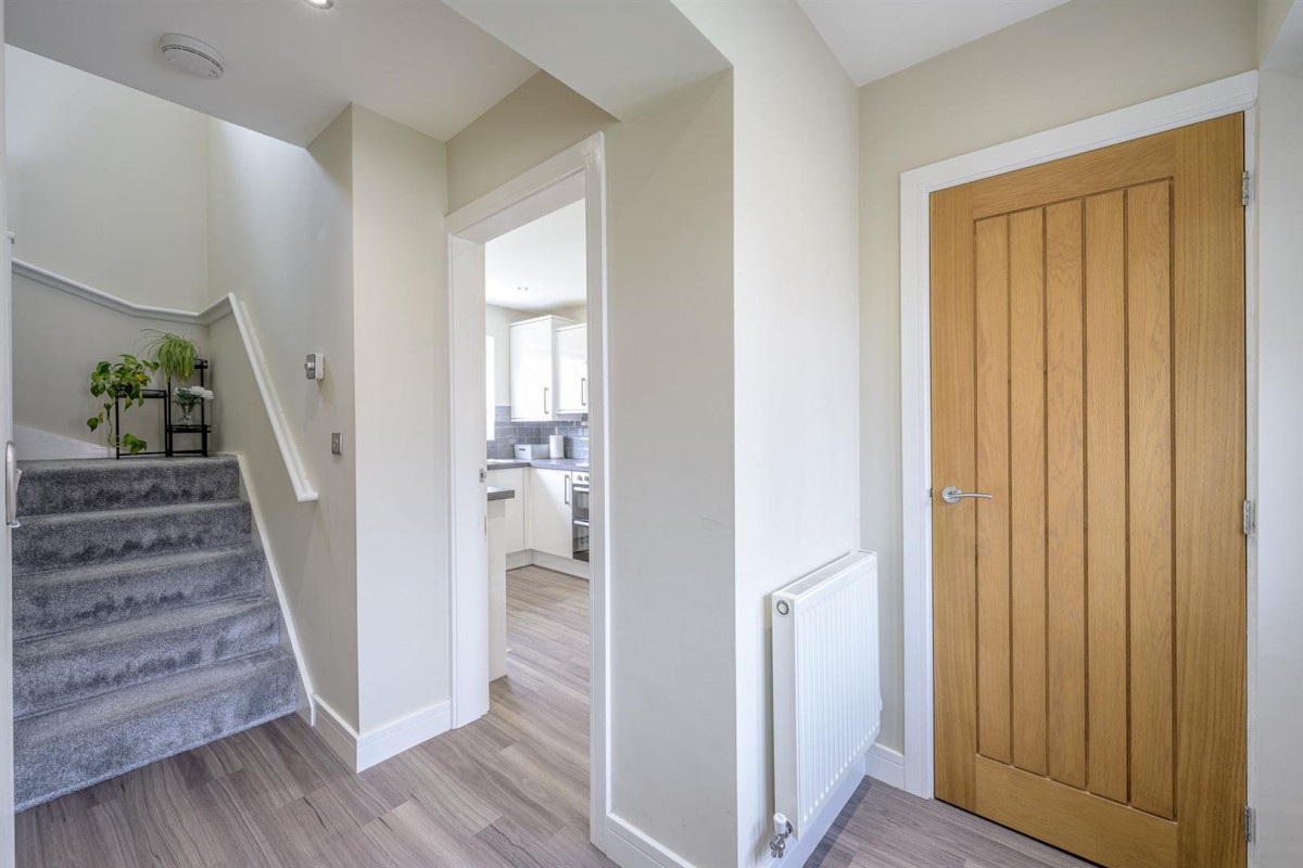 Elgar Crescent, Brierley Hill, DY5 4JJ