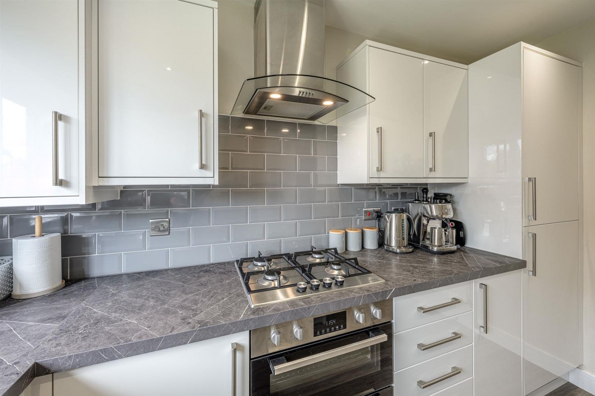 Elgar Crescent, Brierley Hill, DY5 4JJ