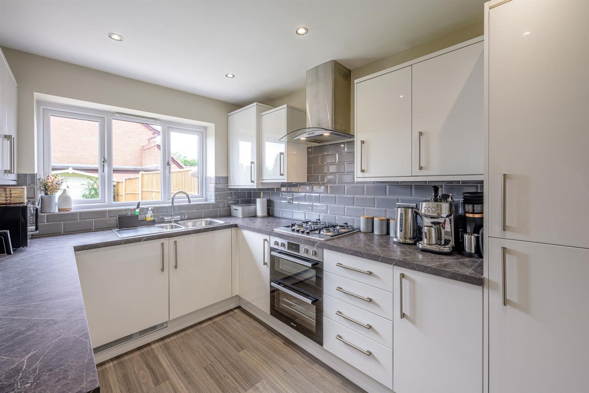 Elgar Crescent, Brierley Hill, DY5 4JJ