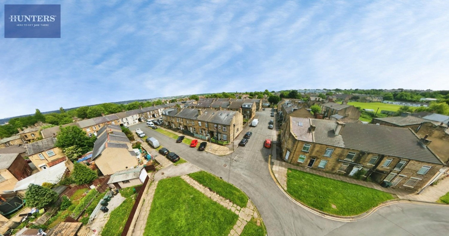 2 bedroom House for sale in Sowden Street, Bradford, West Yorkshire, BD7 3LX