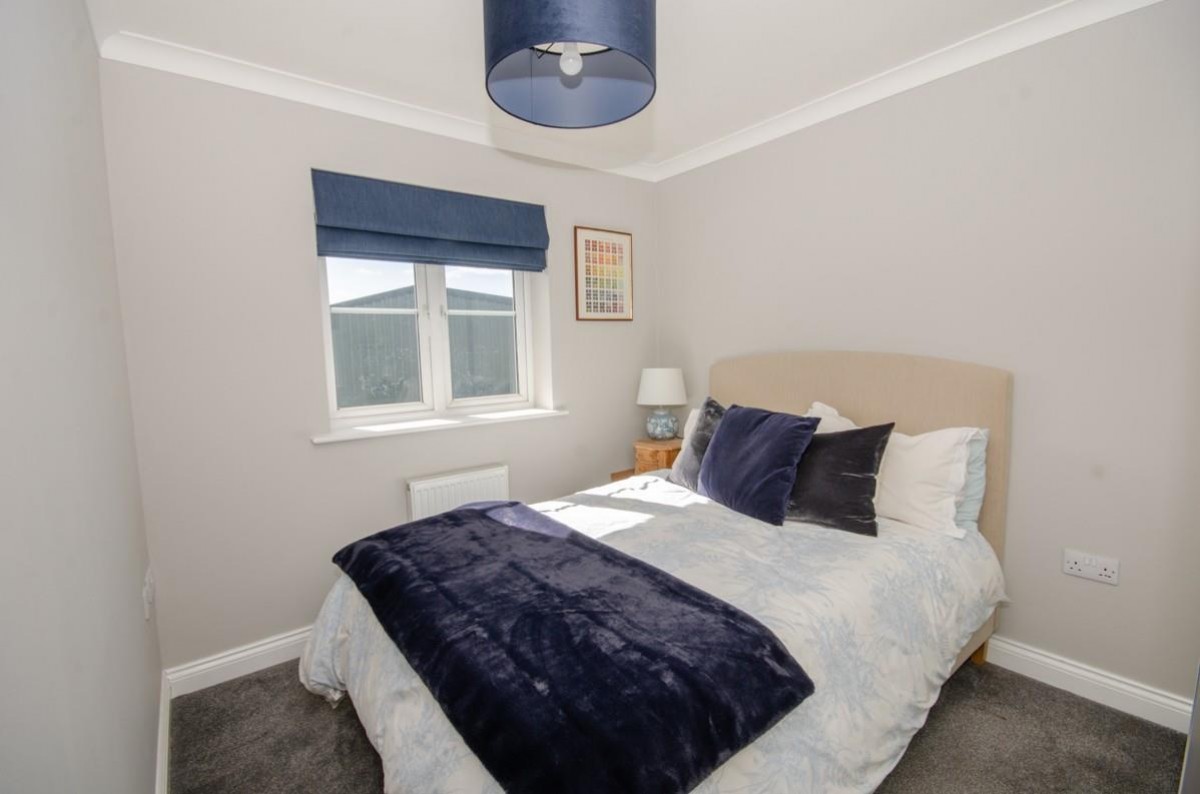 Mulberry Grove, Staple Hill, Bristol, BS16 4QF