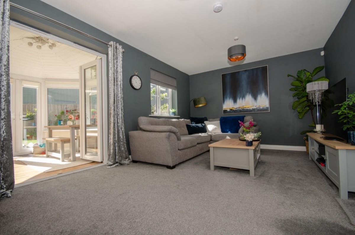 Mulberry Grove, Staple Hill, Bristol, BS16 4QF