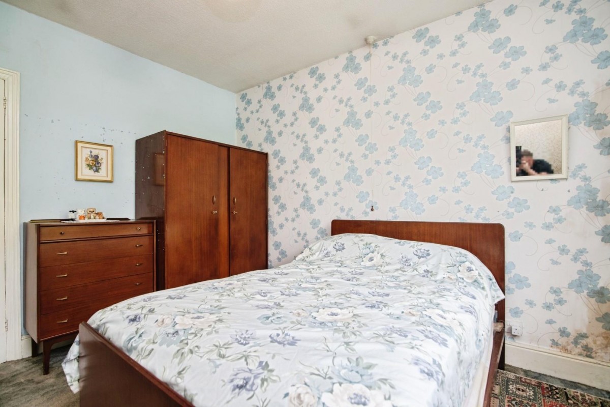 Himley Avenue, Dudley