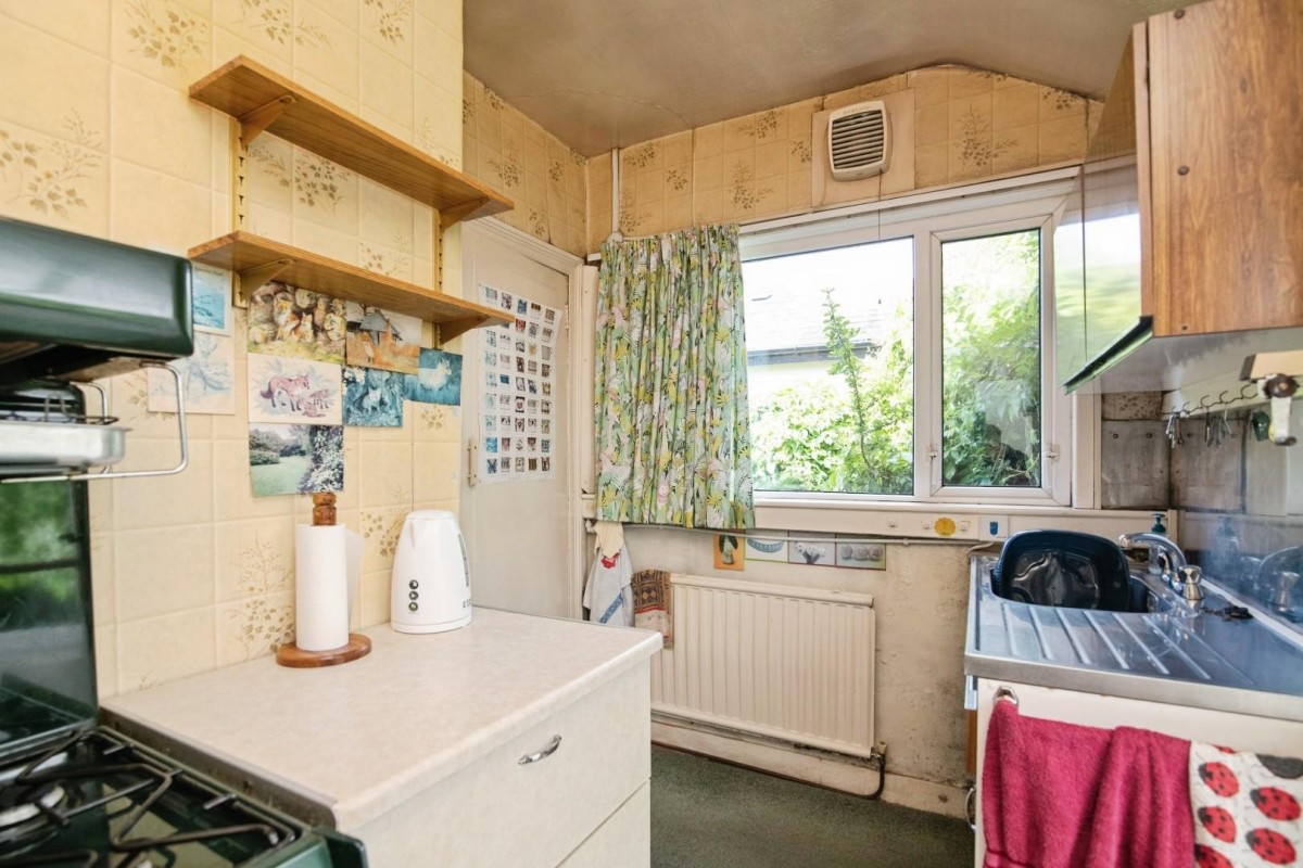 Himley Avenue, Dudley