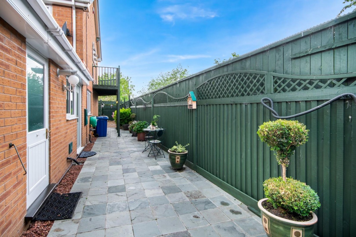 Brantingham Gardens, Bawtry, Doncaster