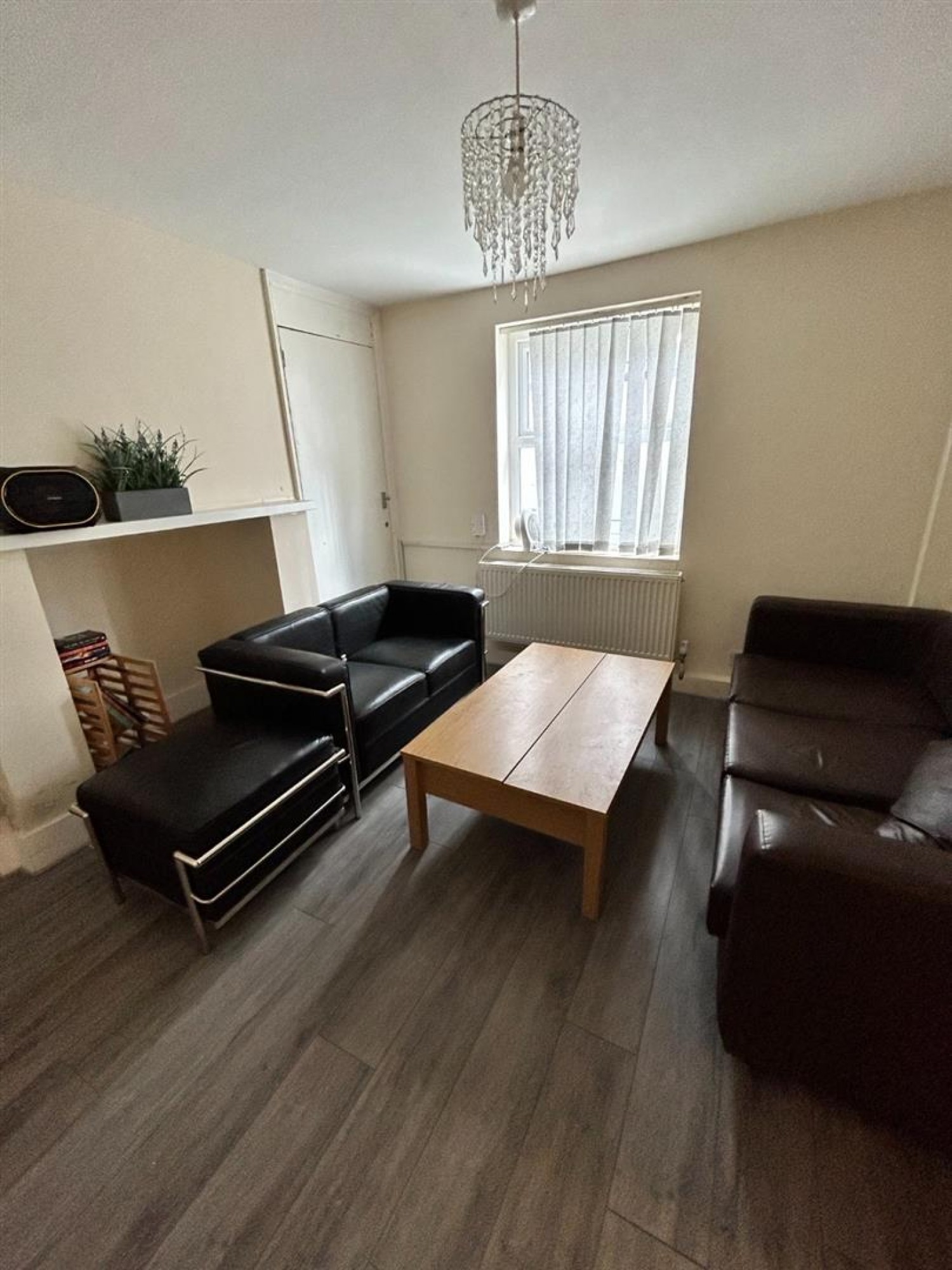 1 bedroom Flat to let in HOUSE SHARE Room Let Edwin Street, Gravesend