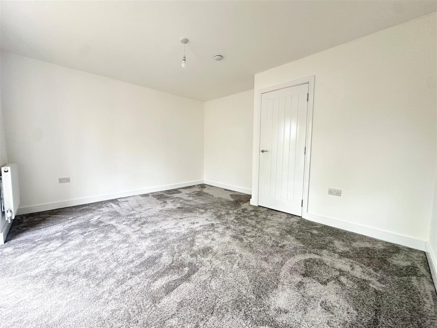 4 bedroom House to let in Scotts Road, Stourbridge