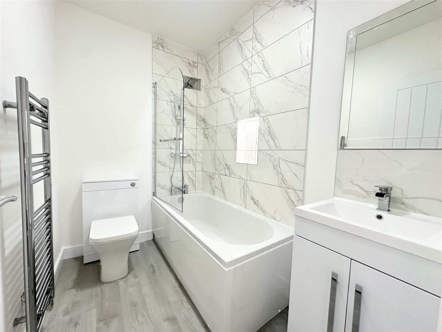 4 bedroom House to let in Scotts Road, Stourbridge