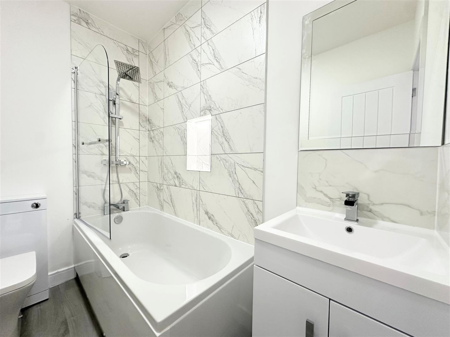 4 bedroom House to let in Scotts Road, Stourbridge