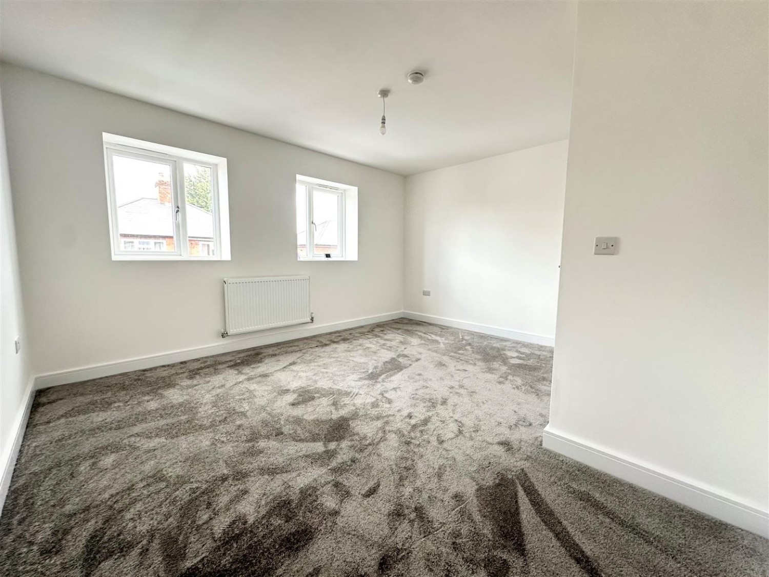 4 bedroom House to let in Scotts Road, Stourbridge