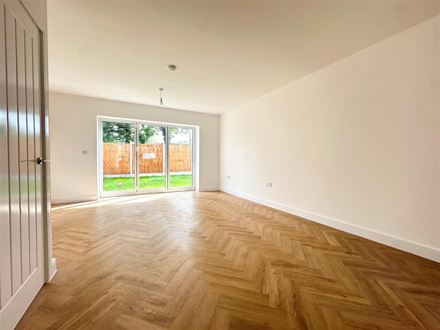 4 bedroom House to let in Scotts Road, Stourbridge