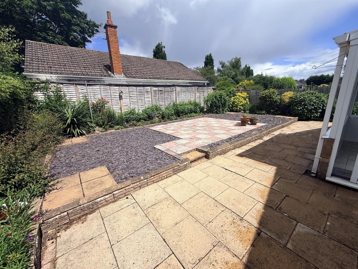 Lea Vale Road, Stourbridge, DY8 2AZ