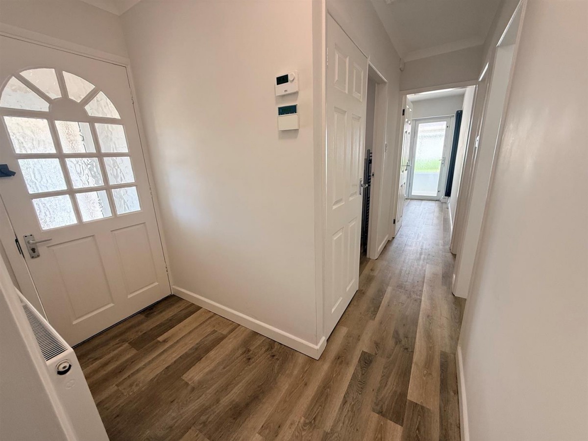 Lea Vale Road, Stourbridge, DY8 2AZ