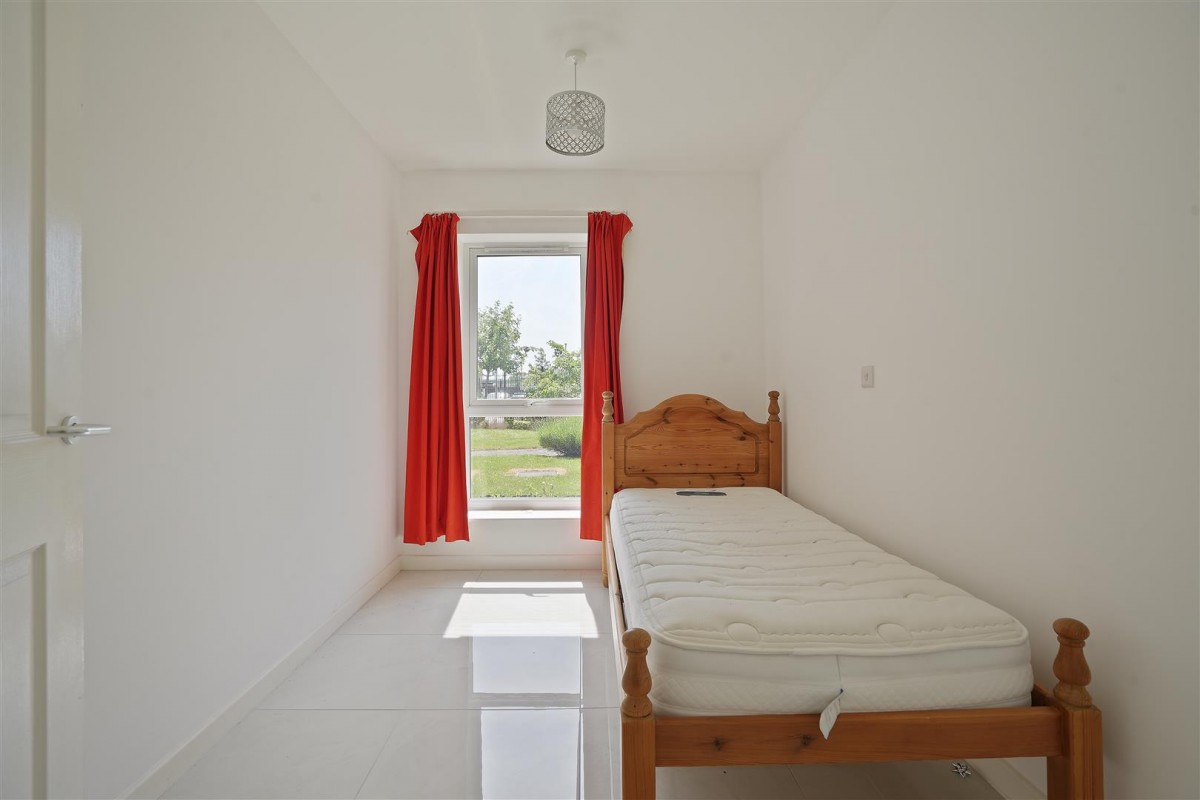 Flat 1, 70, Dyche Road Sheffield, S8 8DS